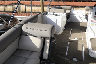 BAYLINER ELEMENT XR7 11 