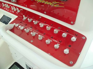33' CIGARETTE NO NAME 17 Switch Panel