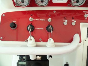 33' CIGARETTE NO NAME 18 Switch Panel