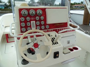 33' CIGARETTE NO NAME 22 Helm with Covers
