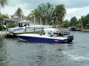 33' CIGARETTE NO NAME 33 Stern Quarter
