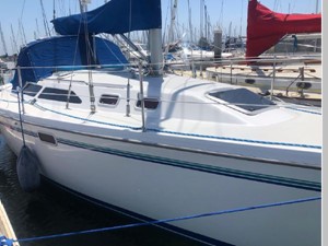 32 1998 Catalina 320 23 