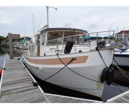 Sundowner Tug 32 2 37108459_20190610083111960_1_LARGE