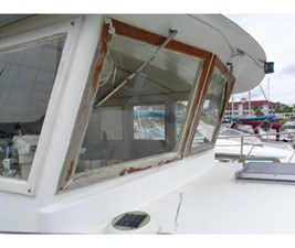 Sundowner Tug 32 3 47108459_20190610083112380_1_LARGE