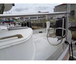 Sundowner Tug 32 4 57108459_20190610083112830_1_LARGE