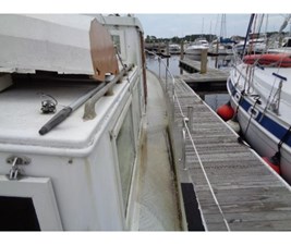 Sundowner Tug 32 8 97108459_20190610083114673_1_LARGE