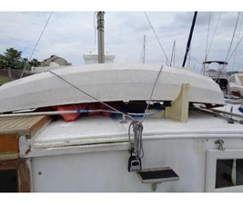 Sundowner Tug 32 9 107108459_20190610083115113_1_LARGE