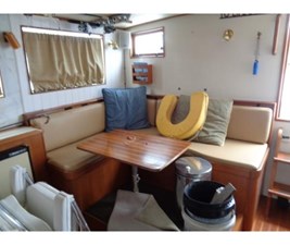 Sundowner Tug 32 12 137108459_20190610083116506_1_LARGE