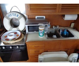 Sundowner Tug 32 13 147108459_20190610083116929_1_LARGE