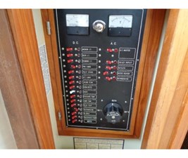 Sundowner Tug 32 18 197108459_20190610083118971_1_LARGE