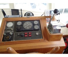 Sundowner Tug 32 21 227108459_20190610083120229_1_LARGE