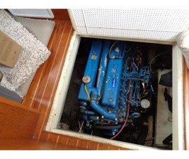 Sundowner Tug 32 27 287108459_20190610083122404_1_LARGE