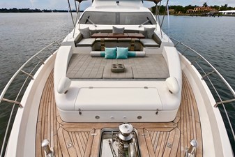 Sempre Grati 52 2009 85 Azimut Flybridge - Bow (1)