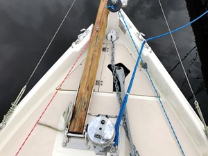 Tapa's Knot Working 23 anchor locker and windlass