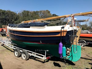 Tapa's Knot Working 60 crabber 22 on trailer