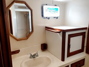 Knotned 53 Clean and bright ensuite