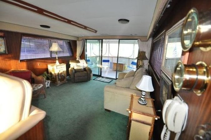 7260822_20191027052225001_1_XLARGE