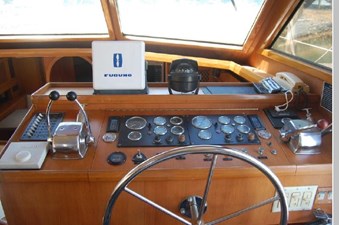Mariposa 62 16