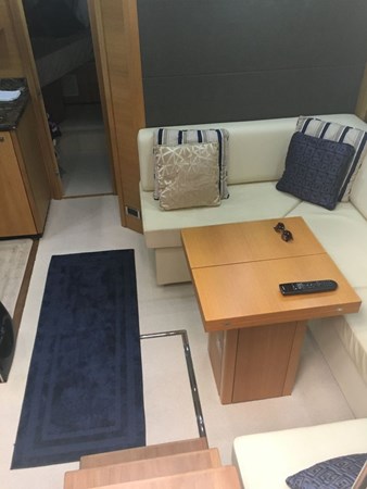 48-2013-Sunseeker-Portofino-22