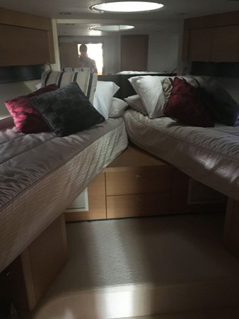 48-2013-Sunseeker-Portofino-25