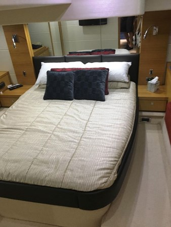 48-2013-Sunseeker-Portofino-33