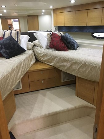 48-2013-Sunseeker-Portofino-28