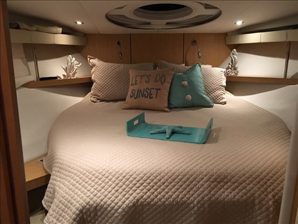 43-2013-Four-Winns-V435-12