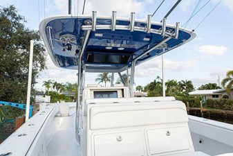 REEL SKETCHY 42 Helm Seat Aft