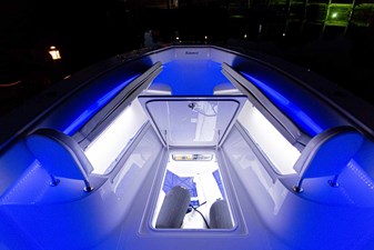 REEL SKETCHY 66 All Interior Lockers LED Lit