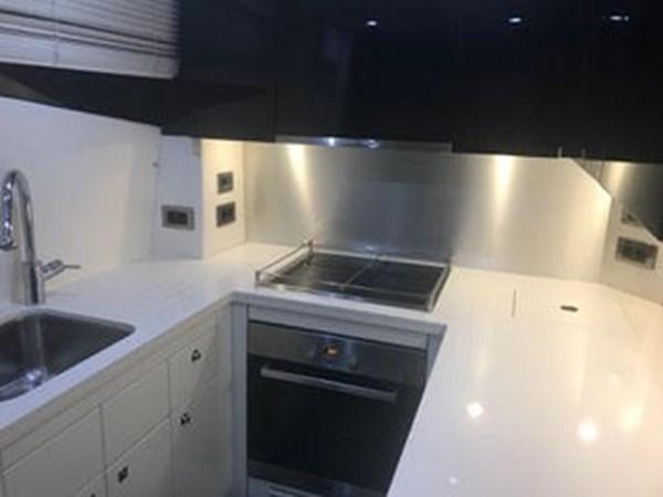 80-2012-Sunseeker-Yacht-04