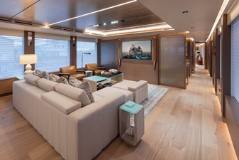 WESTPORT 117 / 35M 2 SALON