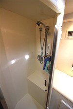 Cajun Queen 17 Master Shower
