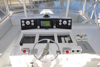 Cajun Queen 28 Helm