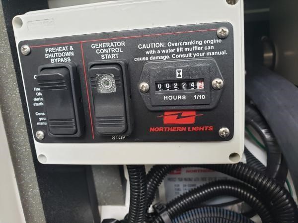 42-2002-Maxum-4200-SCR-11