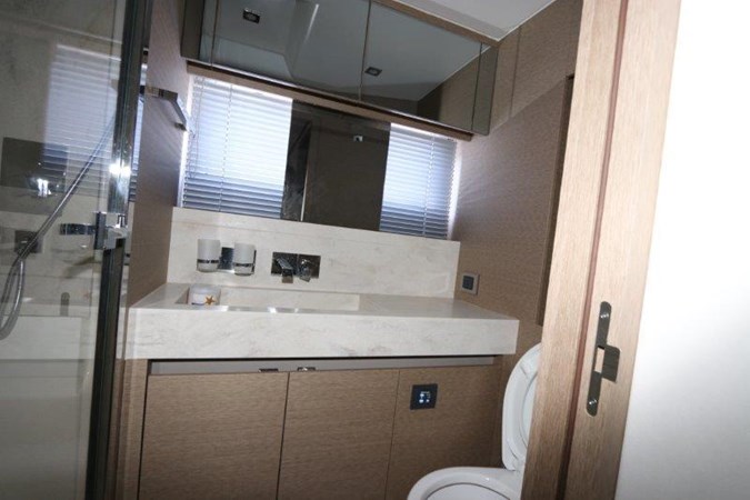 68-2017-Prestige-Motoryacht-21