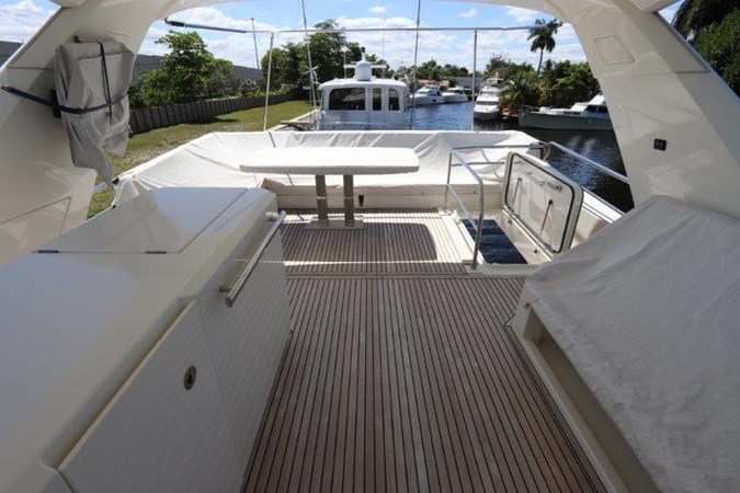 68-2017-Prestige-Motoryacht-29