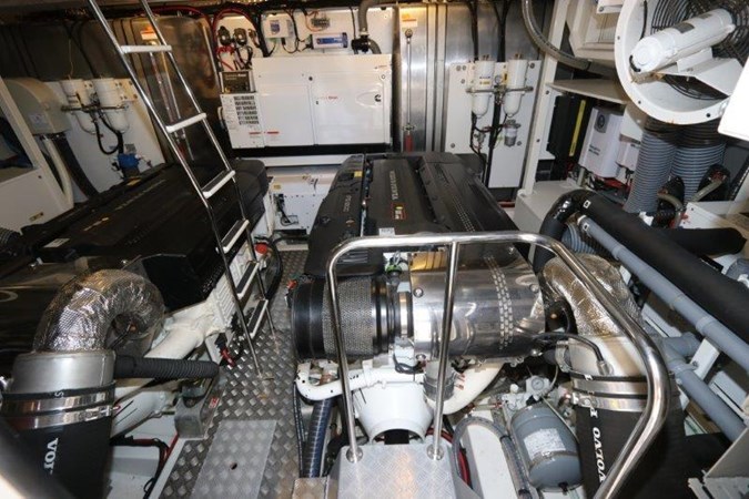 68-2017-Prestige-Motoryacht-31