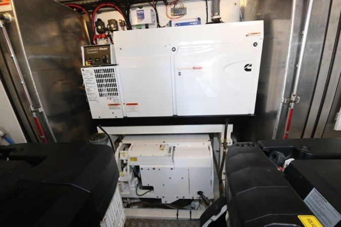 68-2017-Prestige-Motoryacht-32