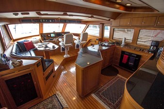 Hooligan V 17 Pilothouse