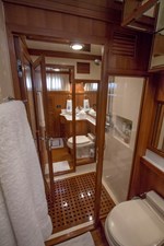 Hooligan V 22 Master Bath