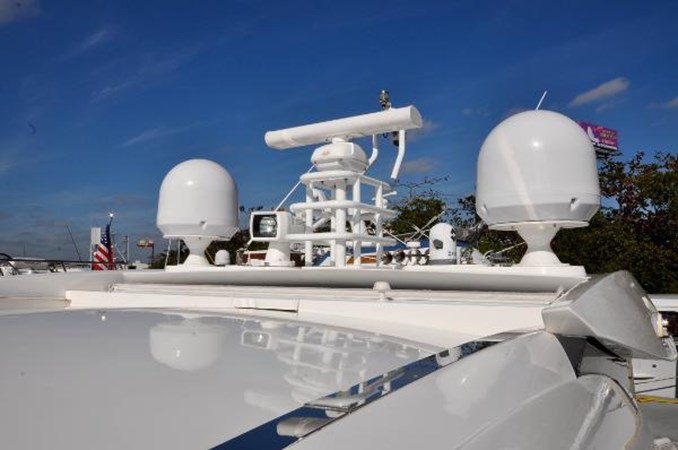 72-2006-Sunseeker-Predator-10