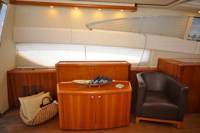 72-2006-Sunseeker-Predator-15