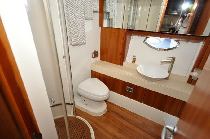 72-2006-Sunseeker-Predator-26