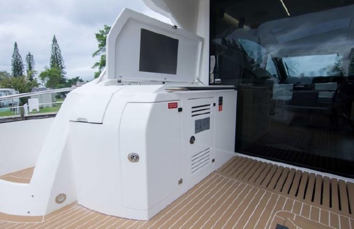 12_2018 68ft Sunseeker Predator