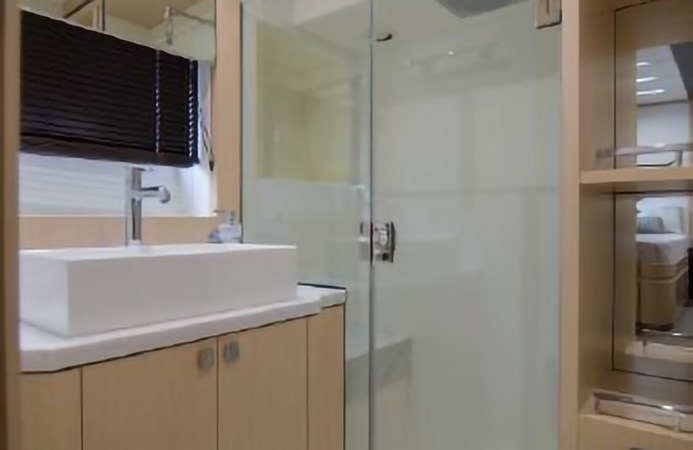 44_2018 68ft Sunseeker Predator