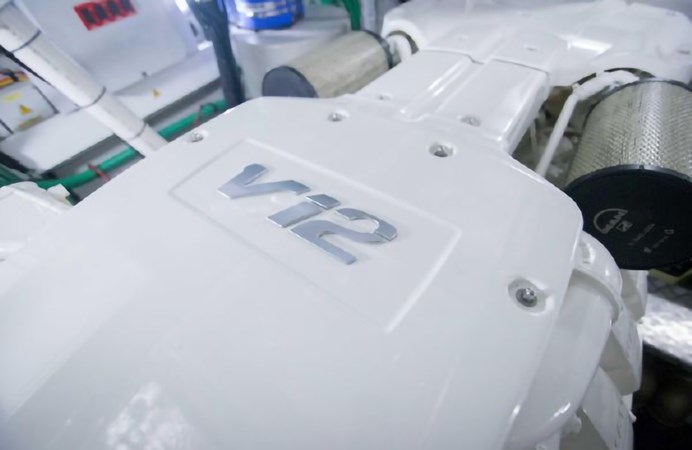 68_2018 68ft Sunseeker Predator