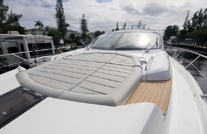 70_2018 68ft Sunseeker Predator