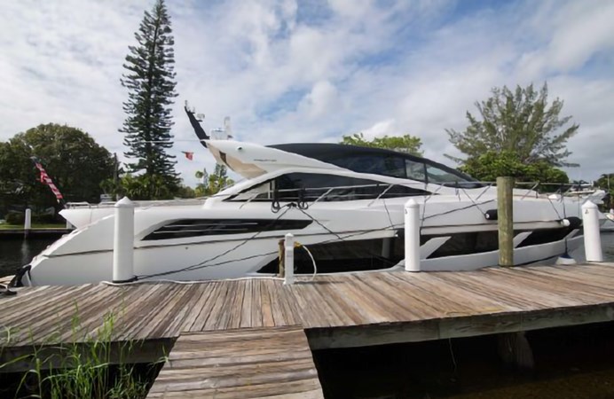 82_2018 68ft Sunseeker Predator