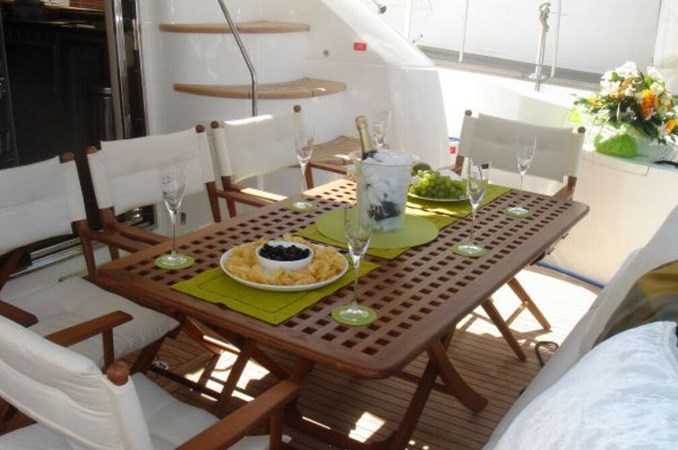 66-2006-Sunseeker-Manhattan-05