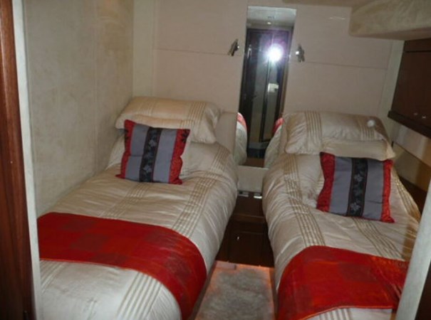 66-2006-Sunseeker-Manhattan-15